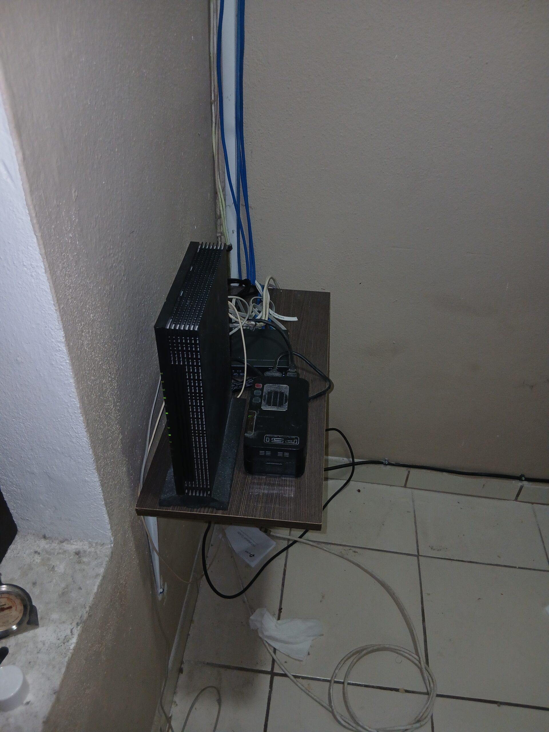 TP-Link mesh Wi-Fi installation in Nassau home